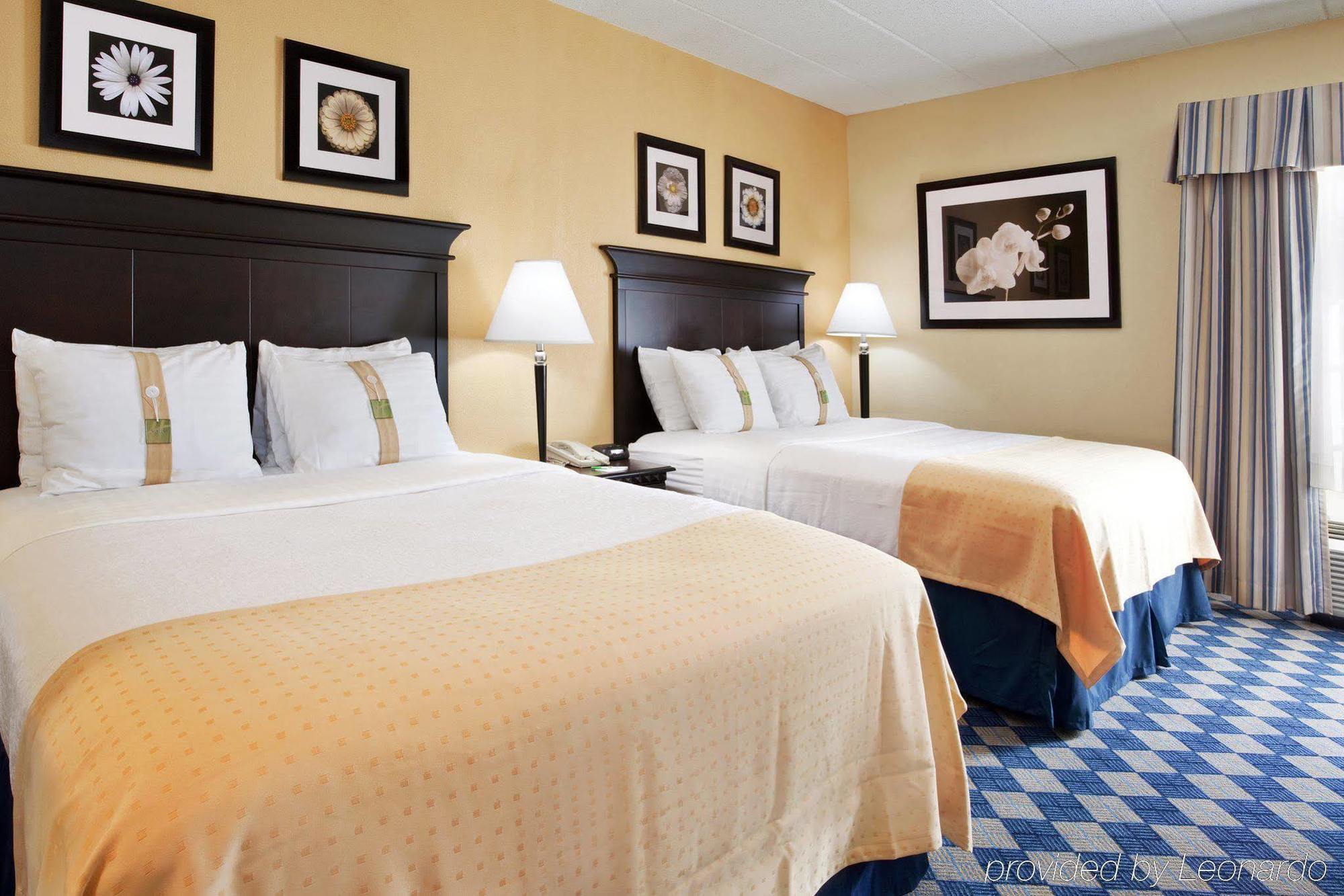 Holiday Inn Columbus North I-270 Worthington Phòng bức ảnh