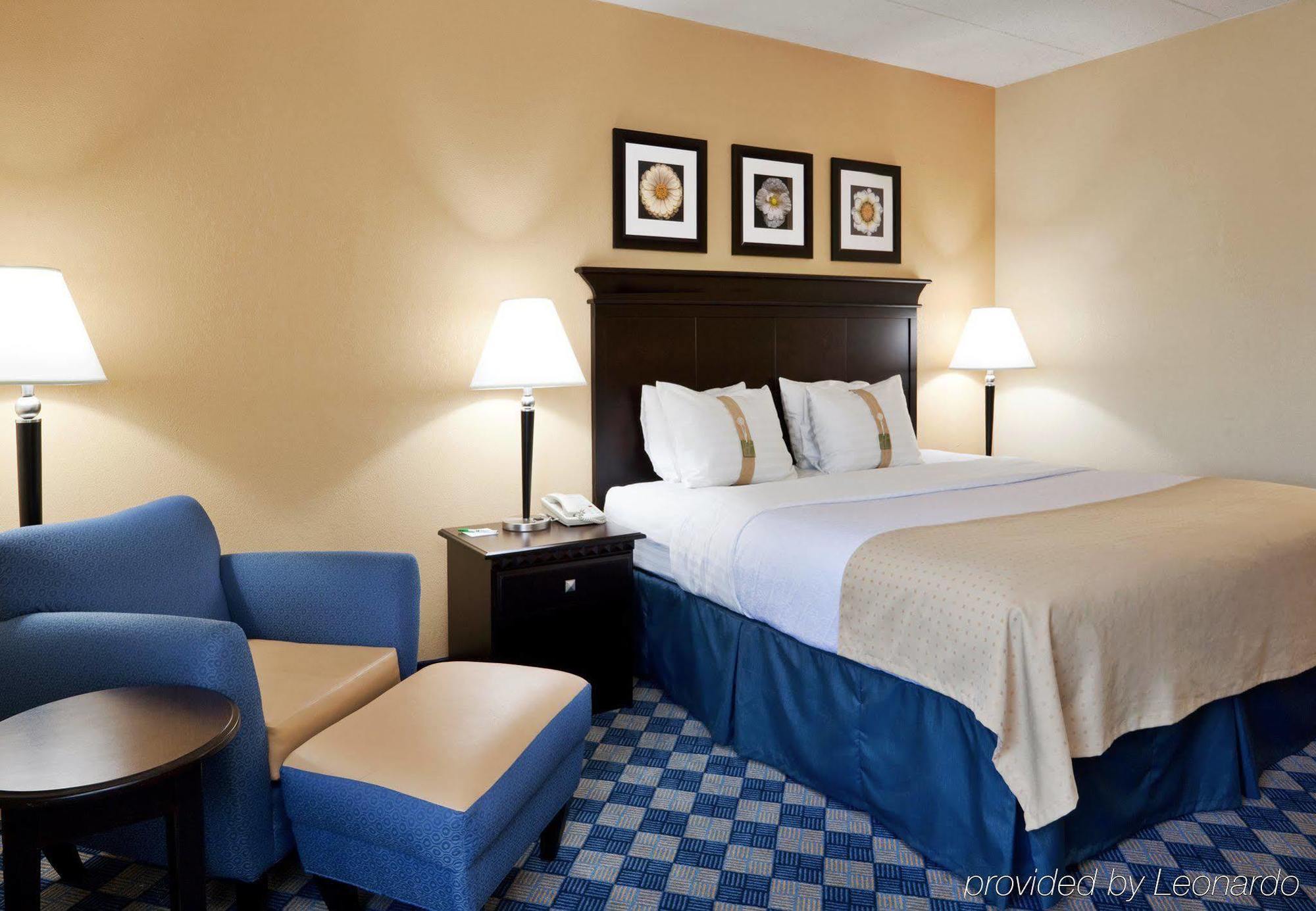 Holiday Inn Columbus North I-270 Worthington Phòng bức ảnh